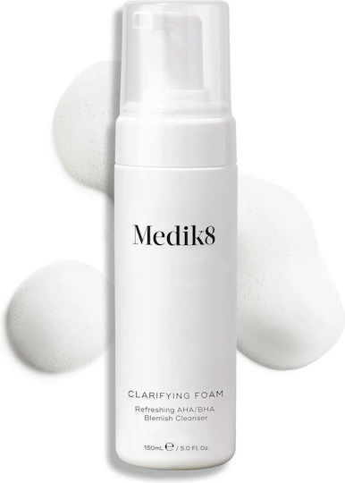 Medik8 Klärender Gesichtsreinigungsschaum zur Kontrolle der Hautfettigkeit und mit Anti-Aging-Wirkung 150 ml