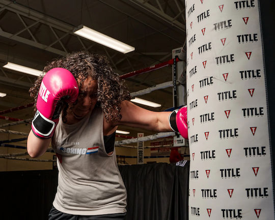 Title Boxing Title Instinct Fitness Γάντια Πυγμαχίας από Συνθετικό Δέρμα για Σάκο Ροζ