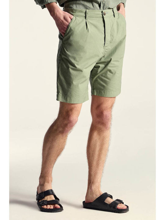 Dirty Laundry Herrenshorts Chino Grün