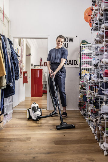 Karcher VC 3 Aspirator 700W cu bol 0.9lt Albă