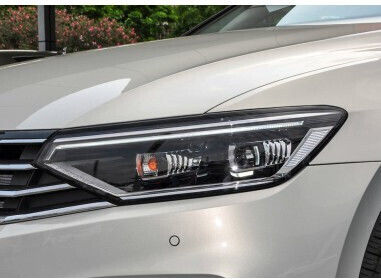 Cristal pentru faruri Lumini LED pentru Volkswagen Passat 2buc