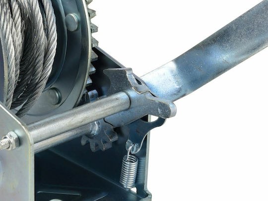 Geko Manual 4x4 Car Winch with Towing Capacity 850kg