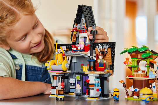 LEGO Minions Gru's Family Mansion for Ages 8+ 868 Pieces