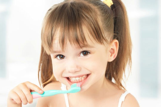 Babyono Βρεφική Οδοντόβουρτσα για 1+ Χρονών Γαλάζιο
