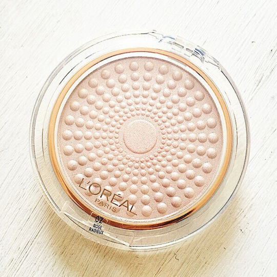 L'Oreal Paris Fard de Pleoape Pudră 02 Radiant Pink