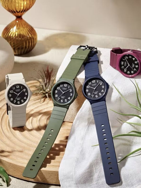 Casio Herrenuhr 36mm Batterie mit Burgundisch Kautschukarmband