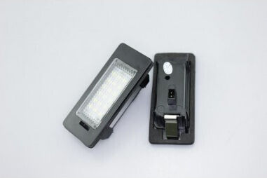 Lumini pentru plăcuțele de înmatriculare Lumini LED pentru Audi A1 / A6 / A7 / Magazin online / RS5 / A4 Volkswagen Passat Porsche Panamera 2buc
