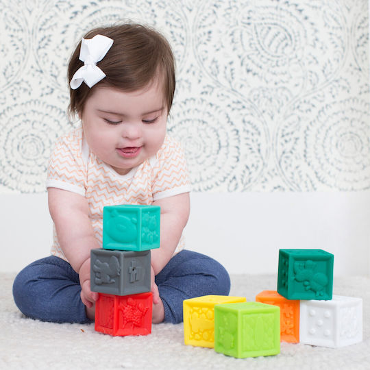 Infantino Cuburi Squeeze & Stack Pentru 6+ Luni 8 Bucăți
