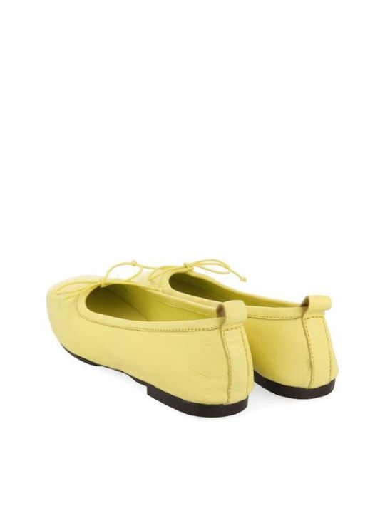 Gioseppo Leather Ballerinas Yellow