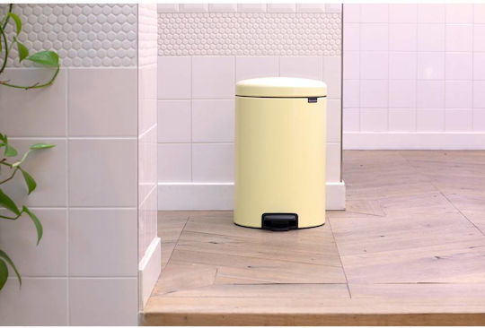 Brabantia Кошче NewIcon с педал Пластмасово за боклук Жълто 20л