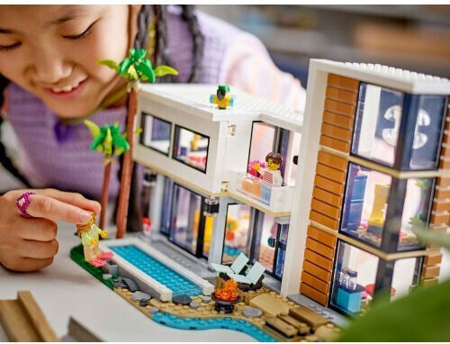 LEGO Creator 3-in-1 Casa Moderna Für 9+ Jahre 939 Stück