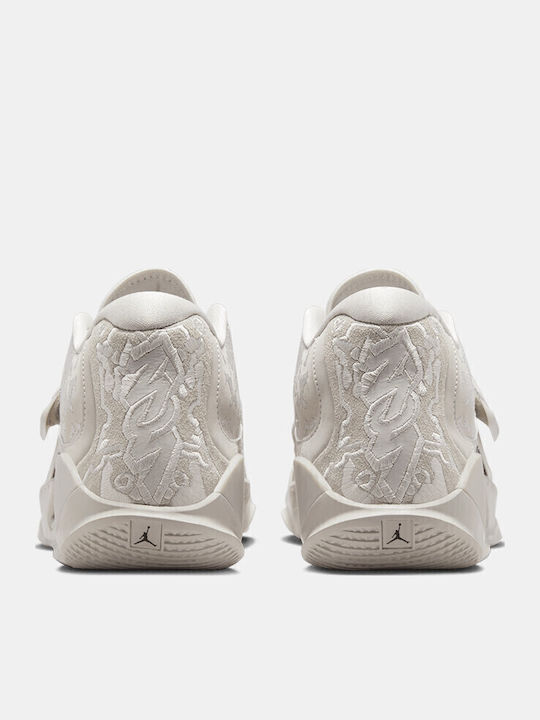 Zion 3 Low Basketball Shoes Light Bone / Sail / Volt