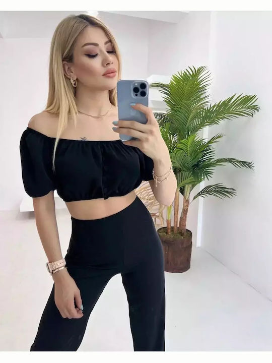 Women's set of pants with crop top in black color