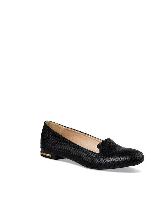 Zizel Leather Women's Loafers in Black Color