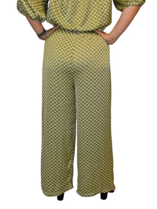 Morena Spain Women's Fabric Trousers in Regular Fit GREEN