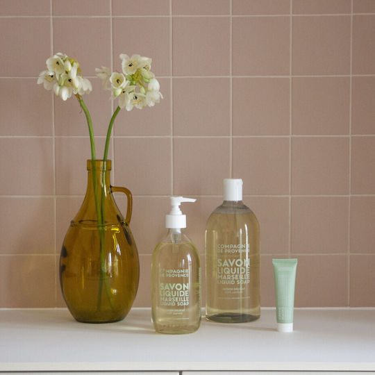 Compagnie De Provence Soft Jasmine, Extra Pur Μασσαλίας Ανταλλακτικό Λάδι για Ντους με Αμύγδαλο & Άρωμα Γιασεμί 1000ml