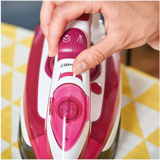 Black & Decker BXIR2602E Steam Iron 2600W with Stainless Steel Plate and Continuous Steam Supply 40g/min