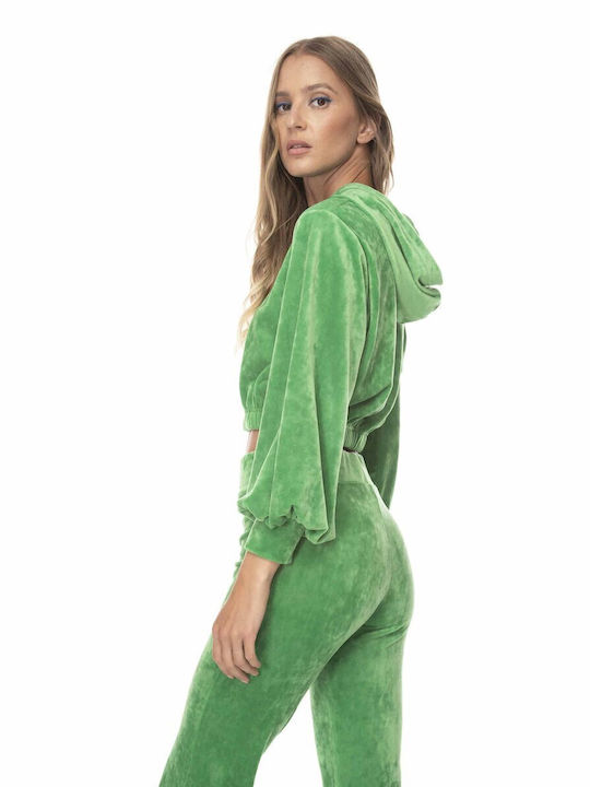 Cropped top with hood in velvet fabric.High rise pants with elastic waist GREEN