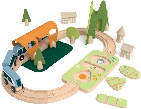 Classic World Little Train Set with Train made of Wood for 3++ Years