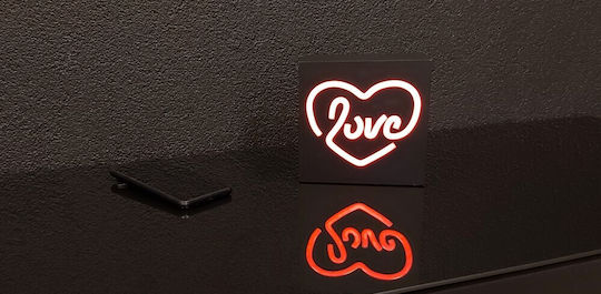 BigBen Connected Neon Bluetooth-Lautsprecher 15W mit Akkulaufzeit bis zu 8 Stunden Love