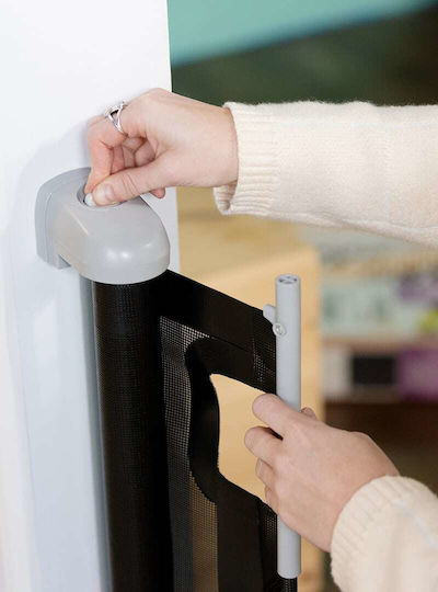 Summer Infant Mesh Foldable Security Door in Black Color 1pcs
