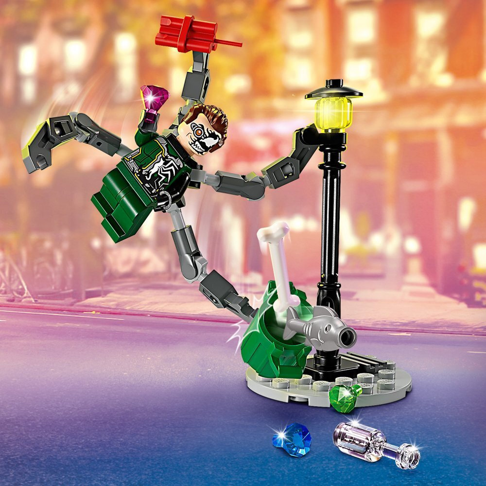 LEGO Spider-Man Motorcycle Chase: Spider-man Vs. Doc Ock pentru 6+