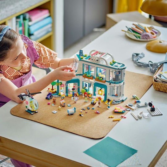 LEGO Friends Heartlake City Spital Pentru 7+ Ani 1045 Bucăți