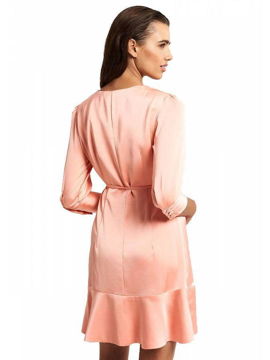 Mind Matter Mini Rochie cu cămașă Rochie Satin Înfășurați cu Volane Peach