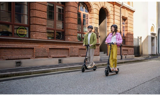Segway E2 Plus E II Electric Scooter with 25km/h Max Speed and 25km Autonomy in Black Color