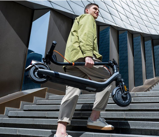Segway E2 Plus E II Electric Scooter with 25km/h Max Speed and 25km Autonomy in Black Color