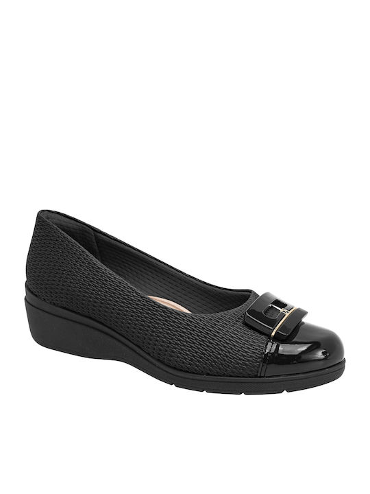 Women's Moccasins in Black Color