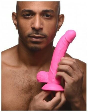 XR Dildo με Όρχεις και Βεντούζα Ροζ