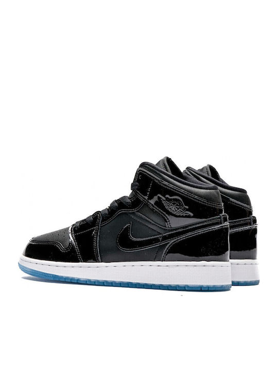 Jordan Black Sneakers