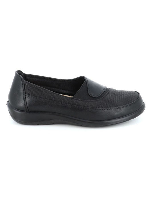 B-Soft Leather Women's Moccasins in Black Color