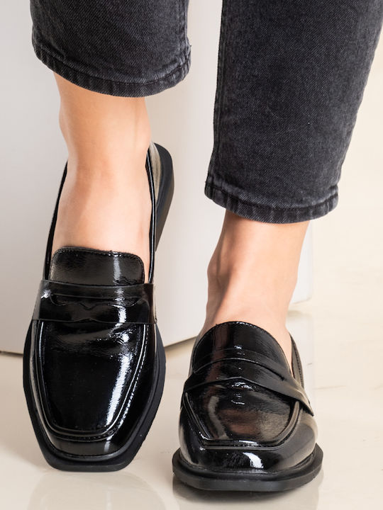 Лачени Дамски Loafers в Черен Цвят