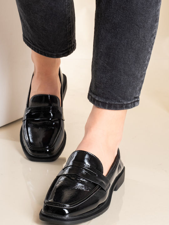 Лачени Дамски Loafers в Черен Цвят