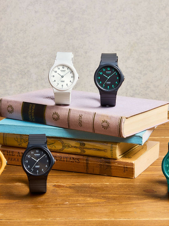 Casio Ανδρικό Ρολόι Μπαταρίας με Γκρι Καουτσούκ Λουράκι