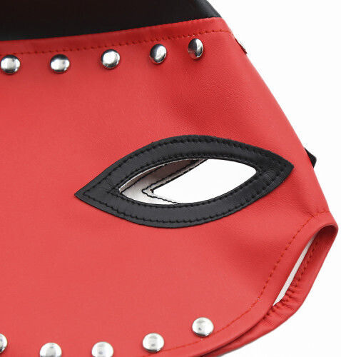Naughty Toys BDSM Maske in Rot Farbe