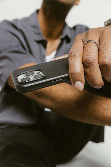 Nomad Modern Horween Back Cover Metallic 0.75mm with Strap Brown (iPhone 16 Pro Max)