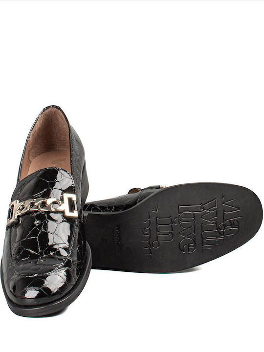 Wonders Leather Women's Loafers in Black Color