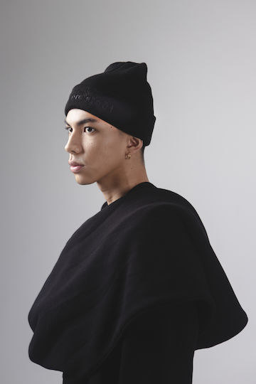 Beanie Unisex Beanie Knitted in Black color