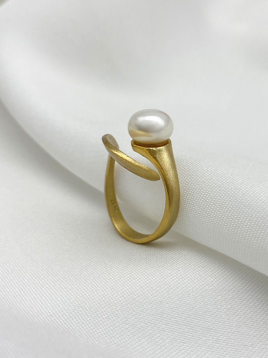 Ring with Pearls
