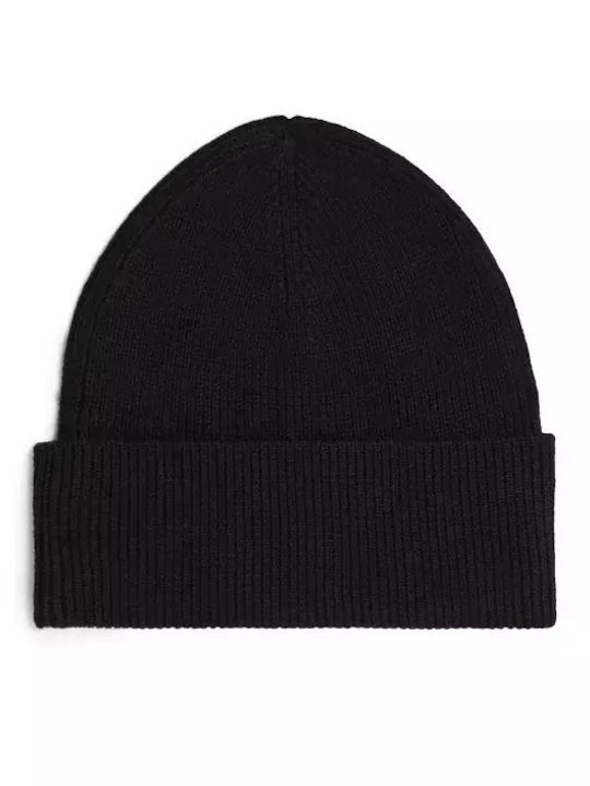 Essential Flag Beanie Beanie Knitted in Black color