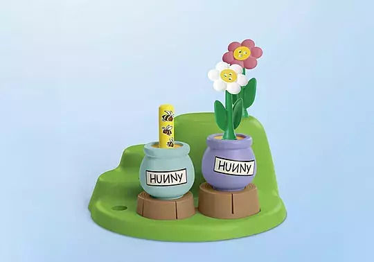 Playmobil Младежка Disney: Winnie the Pooh's & Tigger's Bee Garden за 1-4 години