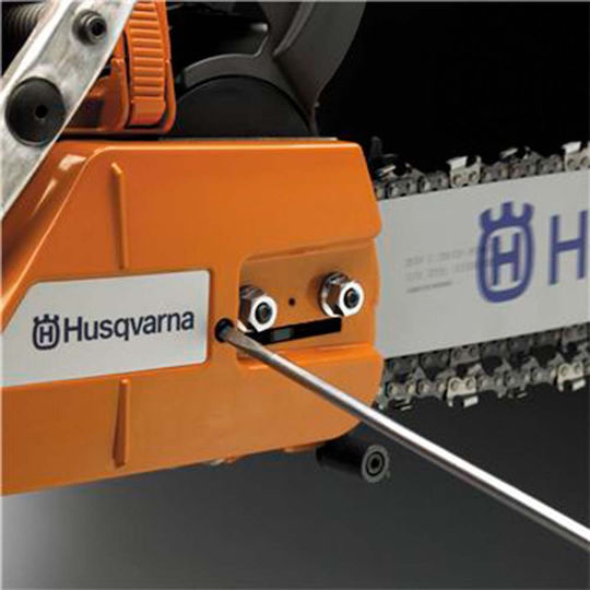 Husqvarna Αλυσοπρίονο Βενζίνης 5.5hp 6.6kg με Λάμα 45cm και Easy Start