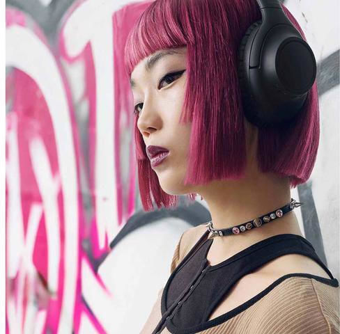 Audio Technica ATH-S300BT Wireless / Wired Over Ear Headphones with 90 hours of Operation and Quick Charge Black