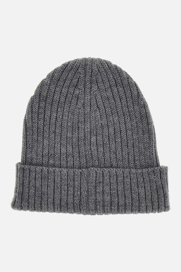 Beanie Beanie Knitted in Gray color