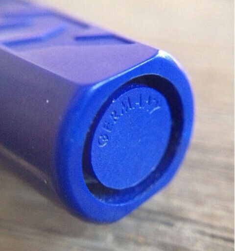 Lamy Safari Füllfederhalter Broad Blau aus Kunststoff mit blauer Tintenfarbe