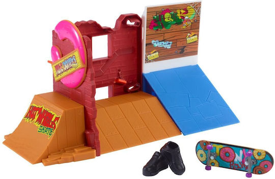 Mattel Hot Wheels Skates Fingerboard Skatepark Game Set (Miscellaneous Designs)