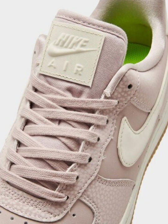 Nike Air Force 1 '07 Sneakers Pink